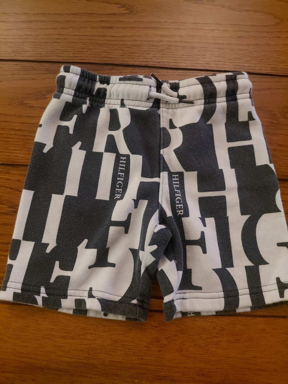 Tommy Hilfiger Black & White Logo-Print Kids Shorts